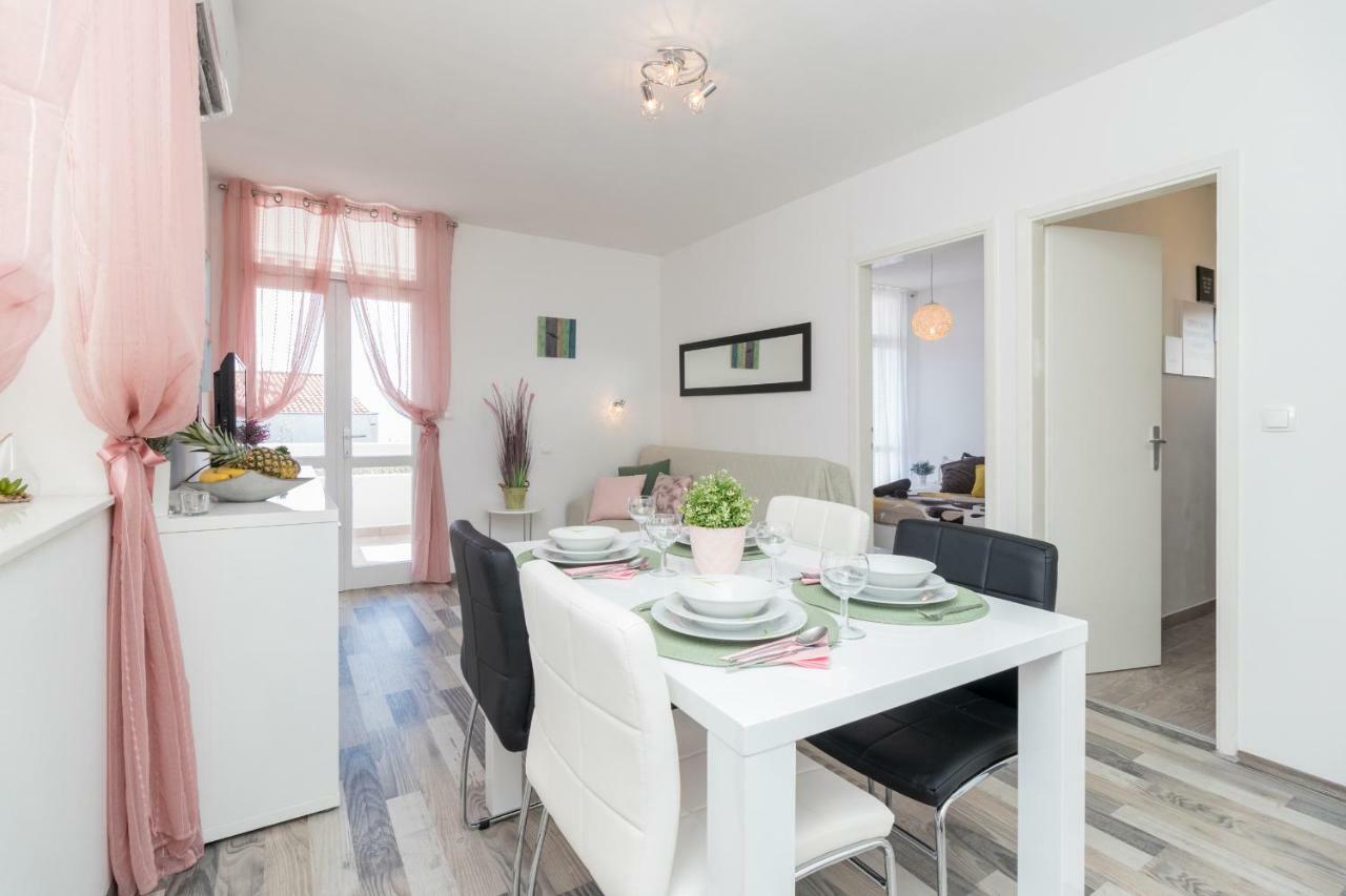 Apartman Roko Petrcane Eksteriør bilde